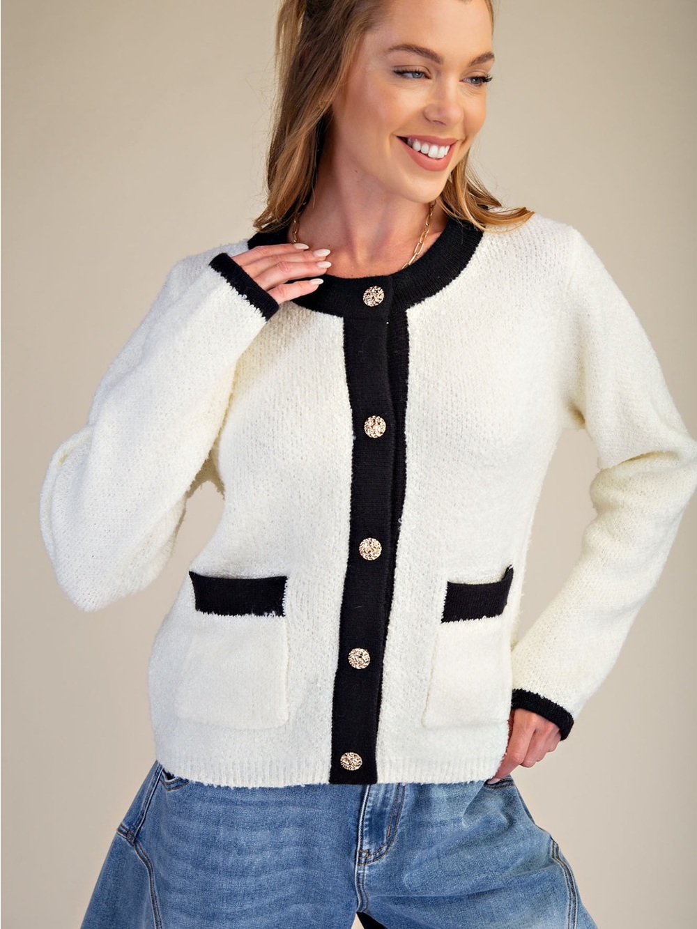 19. Easel Contrast-Trim Cream Button Front Cardigan Sweater